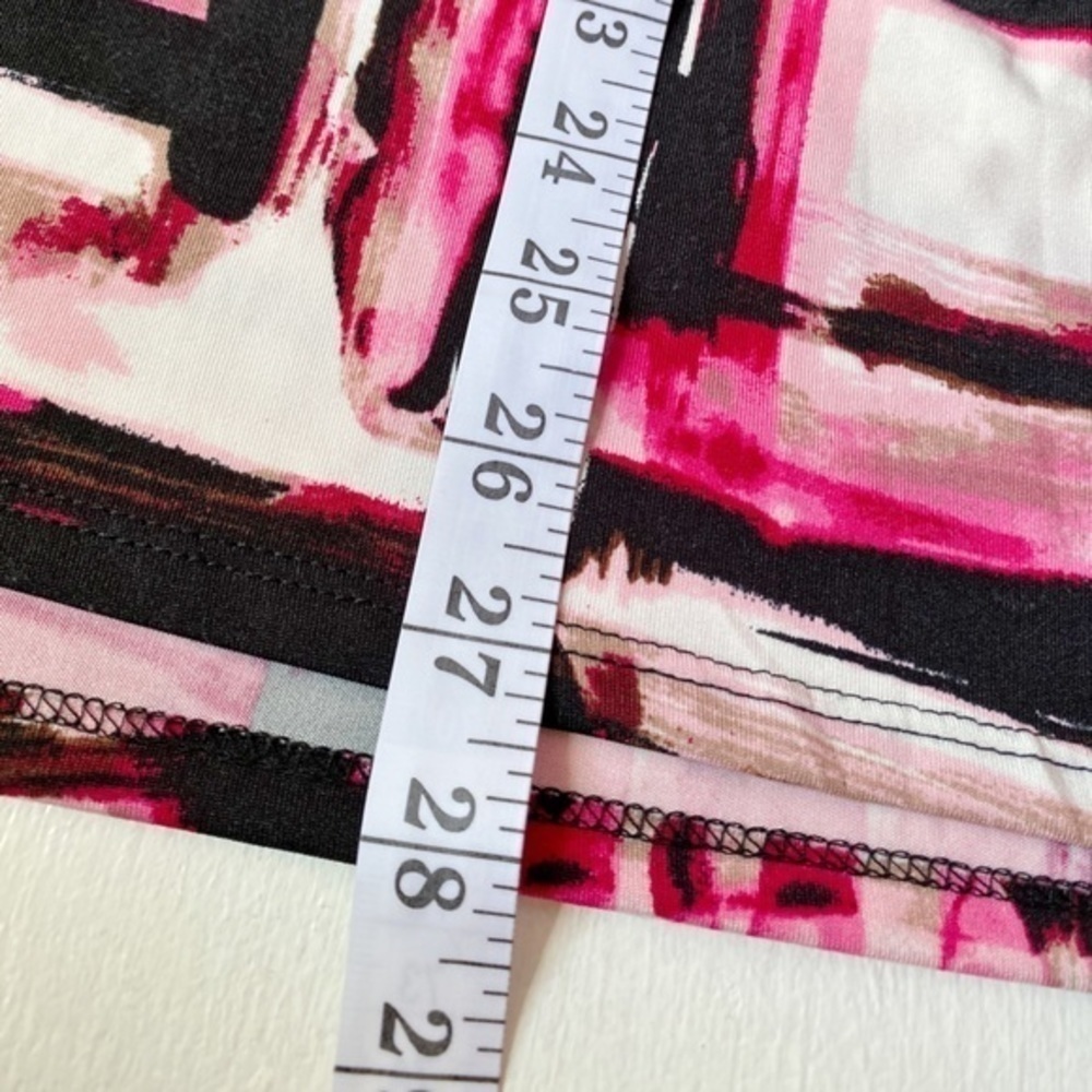 New Directions Pink and Black Abstract Print Short Sleeve‎ Top - Picture 9 of 9